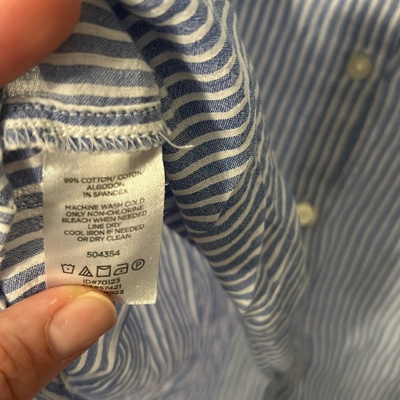 Loft breezy blue and white cotton button down for summer - Picture 4 of 5